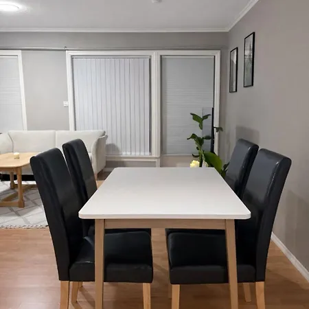Cozy 2-bedroom Apartment, 5 Min From The Zoo - Towels & Bed Linen Included Appartement