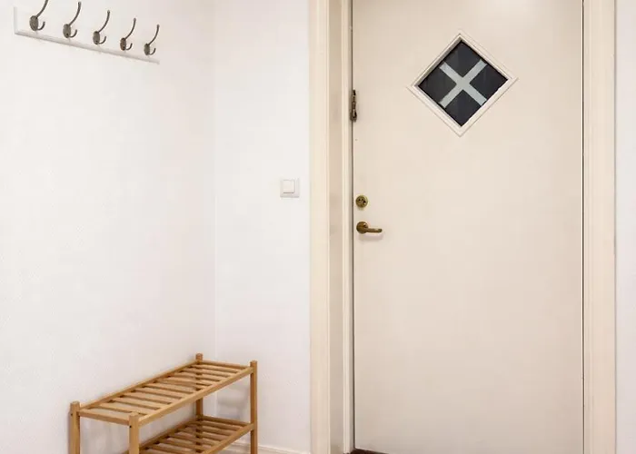 Cozy 2-bedroom Apartment, 5 Min From The Zoo - Towels & Bed Linen Included 크리스티안산